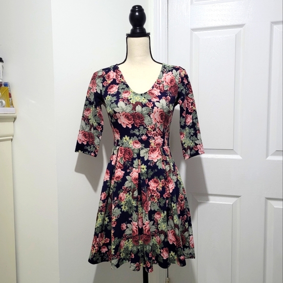 Lush Floral Midi Long Sleeve Dress - Picture 1 of 5